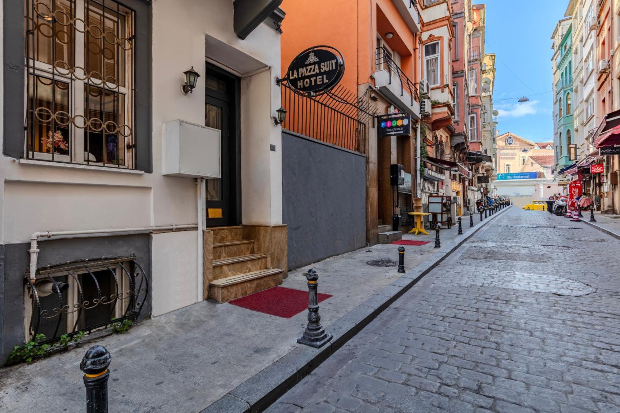 La Pazza Suites Istanbul Exterior photo