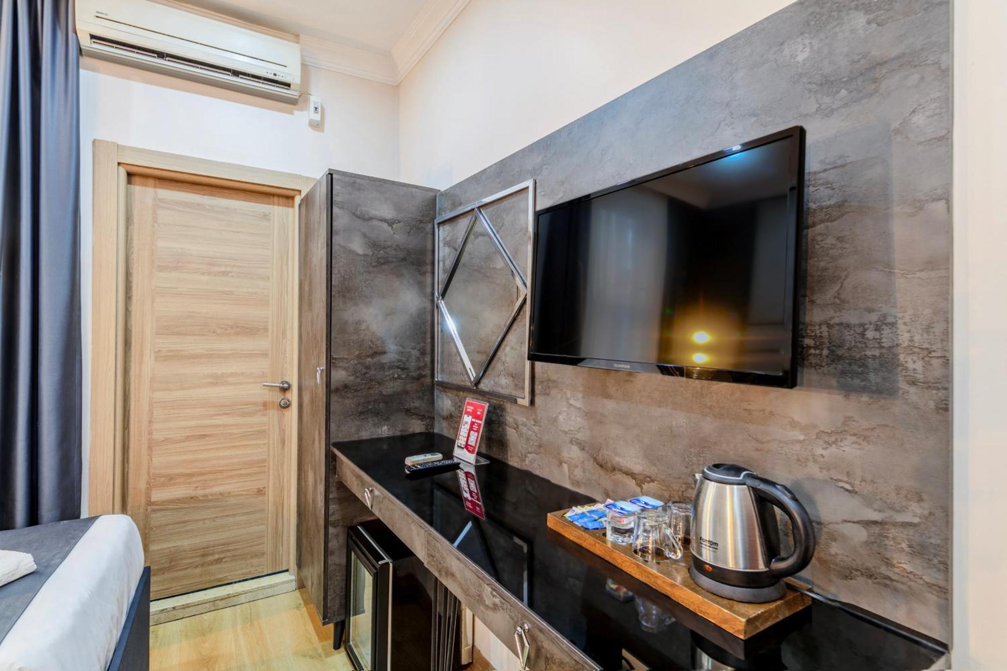 La Pazza Suites Istanbul Exterior photo